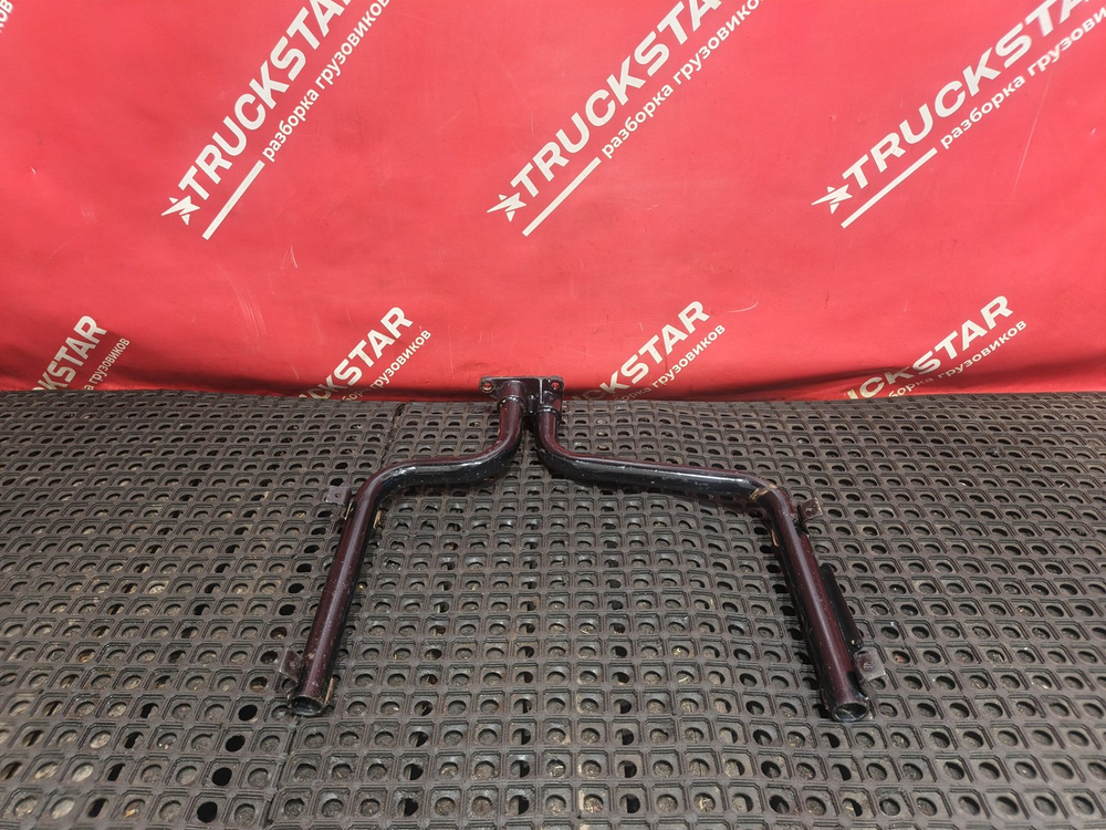 Кронштейн крыла левого