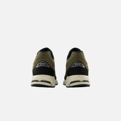 Кроссовки New Balance 2002 Leather