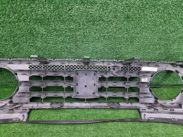 Решетка радиатора Tank 300 (2021-н.в.)