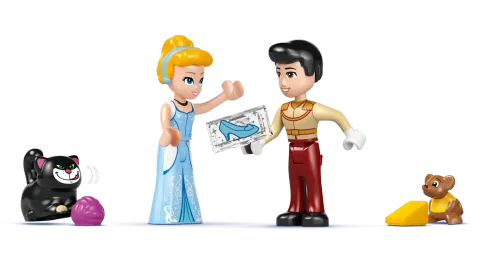 Конструктор LEGO Disney 43275 Замок Золушки и конная карета