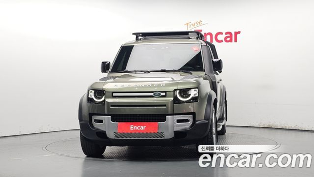 Land Rover Defender 110 D300 HSE — 2022