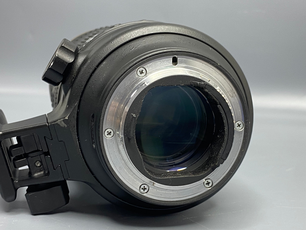 Nikon AF-S NIKKOR 70–200mm f/2.8E FL ED VR — Имеется царапина,пыль