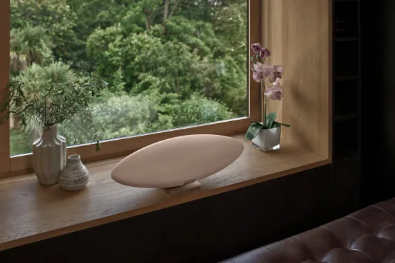 Bowers &amp; Wilkins Zeppelin Pro Edition Solar Gold