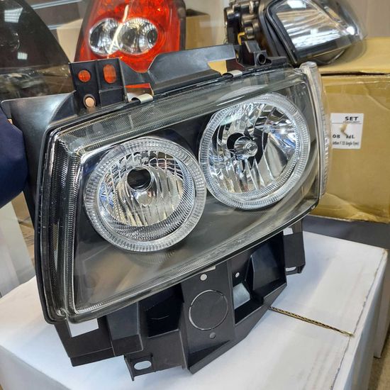 Передние фары angel eyes black для VW T4