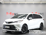 Toyota Sienna 2.5 Hybrid 2WD — 2023