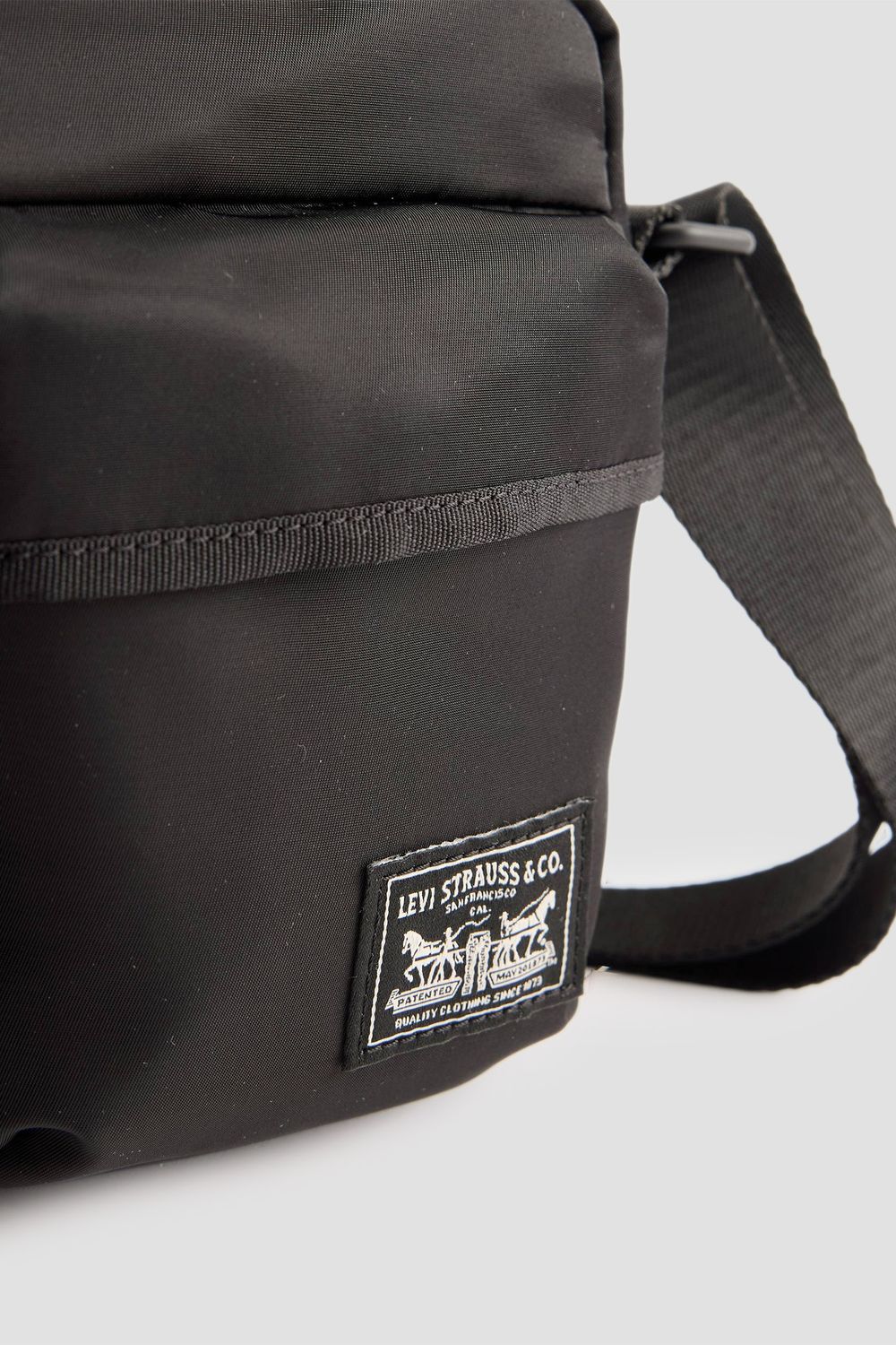 Сумка LEVI'S MISSION BAY CROSSBODY