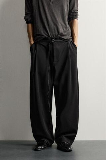 ZARA БРЮКИ BALLOON FIT С РЕМНЕМ И ЗАЩИПАМИ, ЧЕРНЫЙ