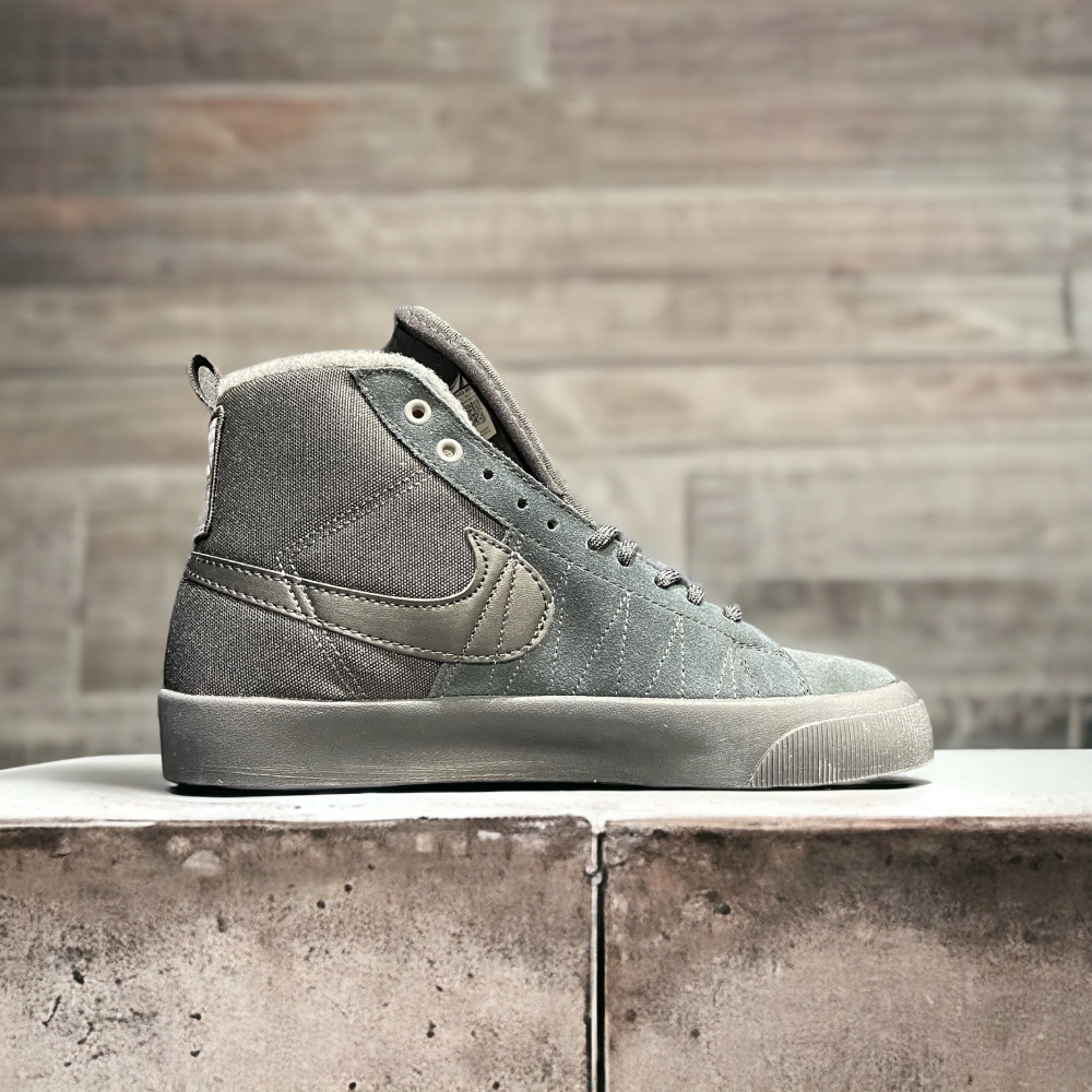Nike SB Zoom Blazer Mid PRM • Black