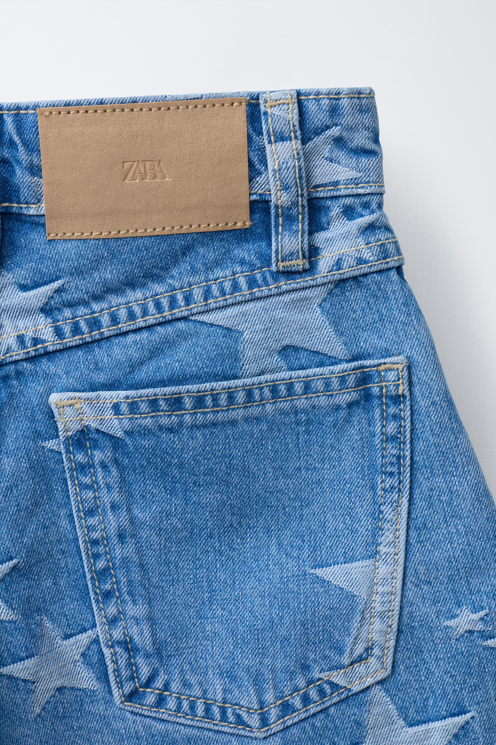 ZARA ДЖИНСОВЫЕ ШОРТЫ СО ЗВЕЗДАМИ, СИНИЙ