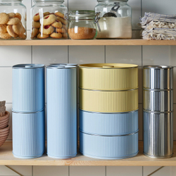 IKEA BETTHAJ  (ИКЕА БЕТТХАЙ)  -  Банка с крышкой - для кофе/чая, серебристая, 1,3 л