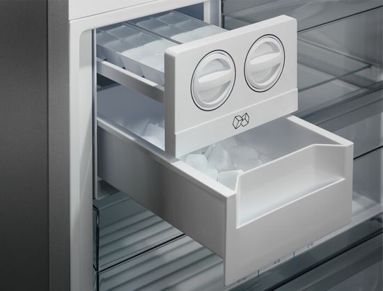 Холодильник Electrolux RNT 7MF46 X2