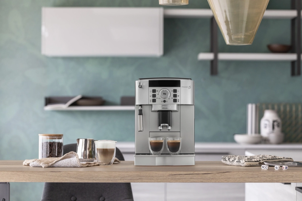 Кофемашина Delonghi Magnifica S ECAM22.110.SB 1450Вт серебристый
