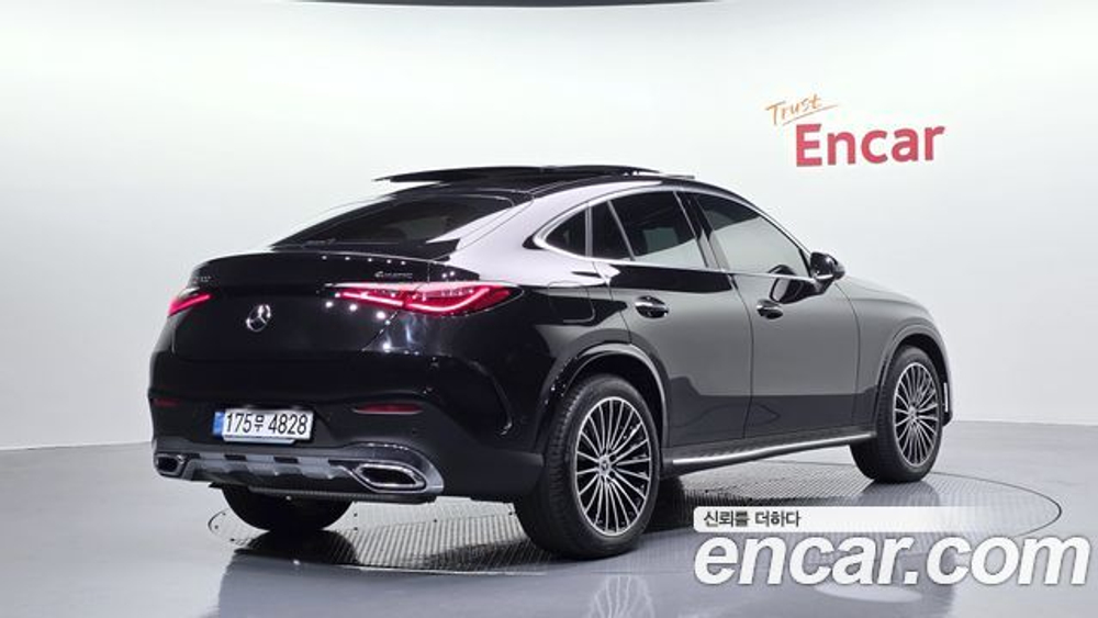 Mercedes-Benz GLC-Class GLC300 4MATIC Coupe — 2025