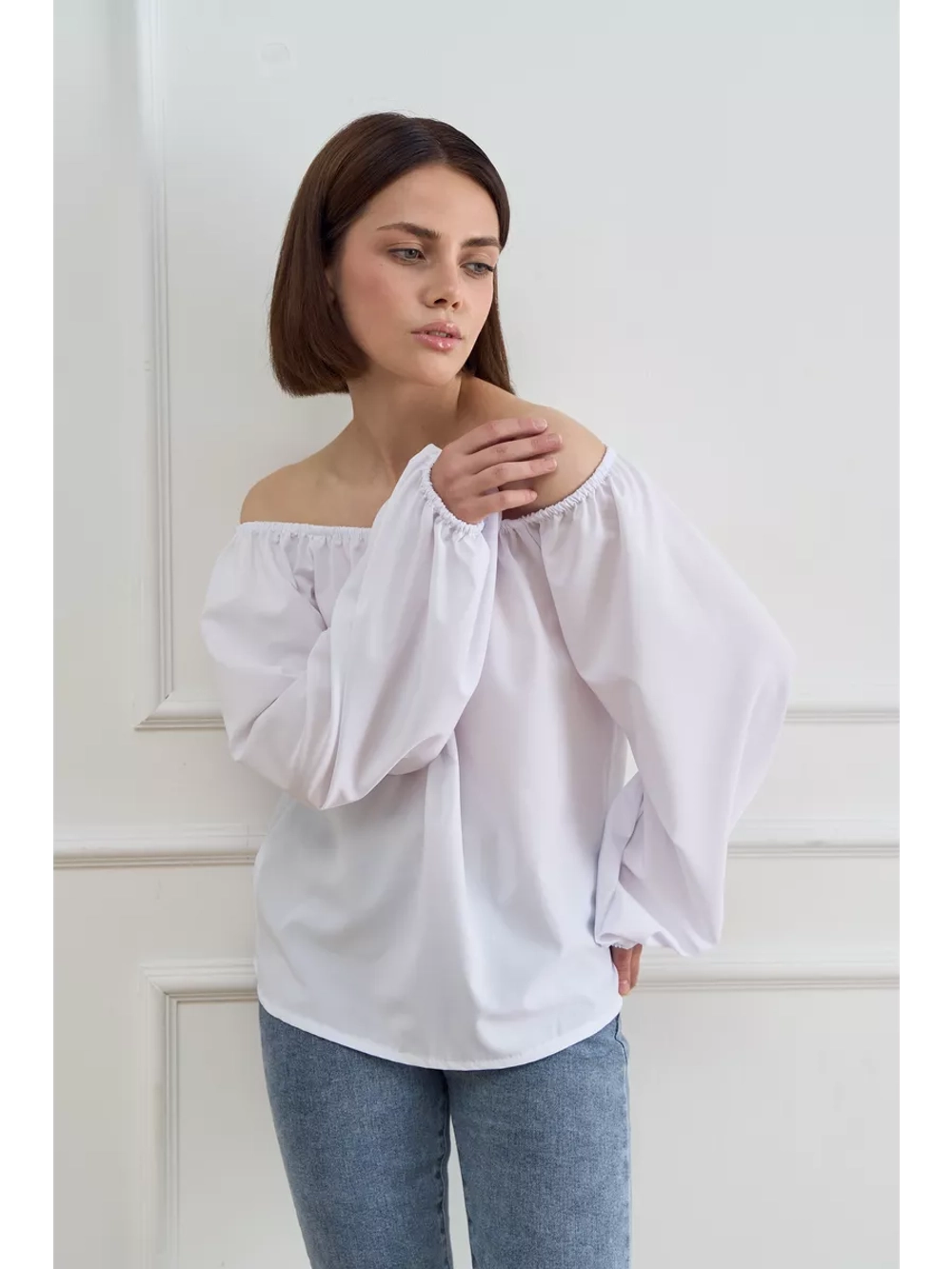 Блузка нарядная с открытыми плечами