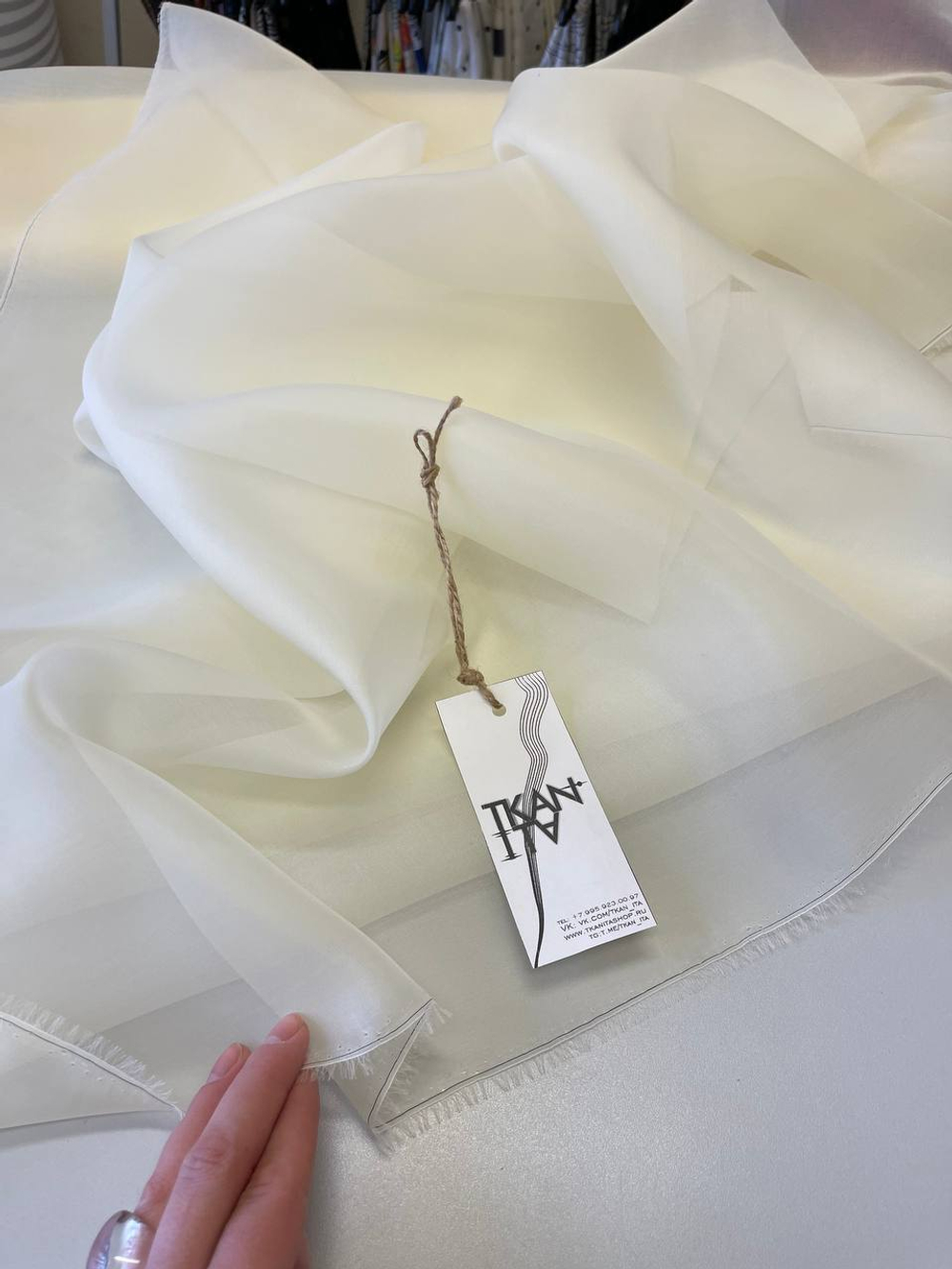 Плательно-блузочная однотонная шелковая органза (Sacai, 100%шелк, Кремовое облако, 150, 45 гр/м2)