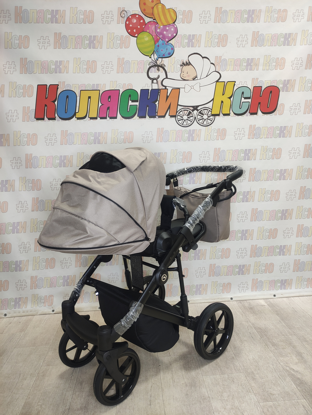 Коляска модульная Adamex Mobi New Tip M-TK72