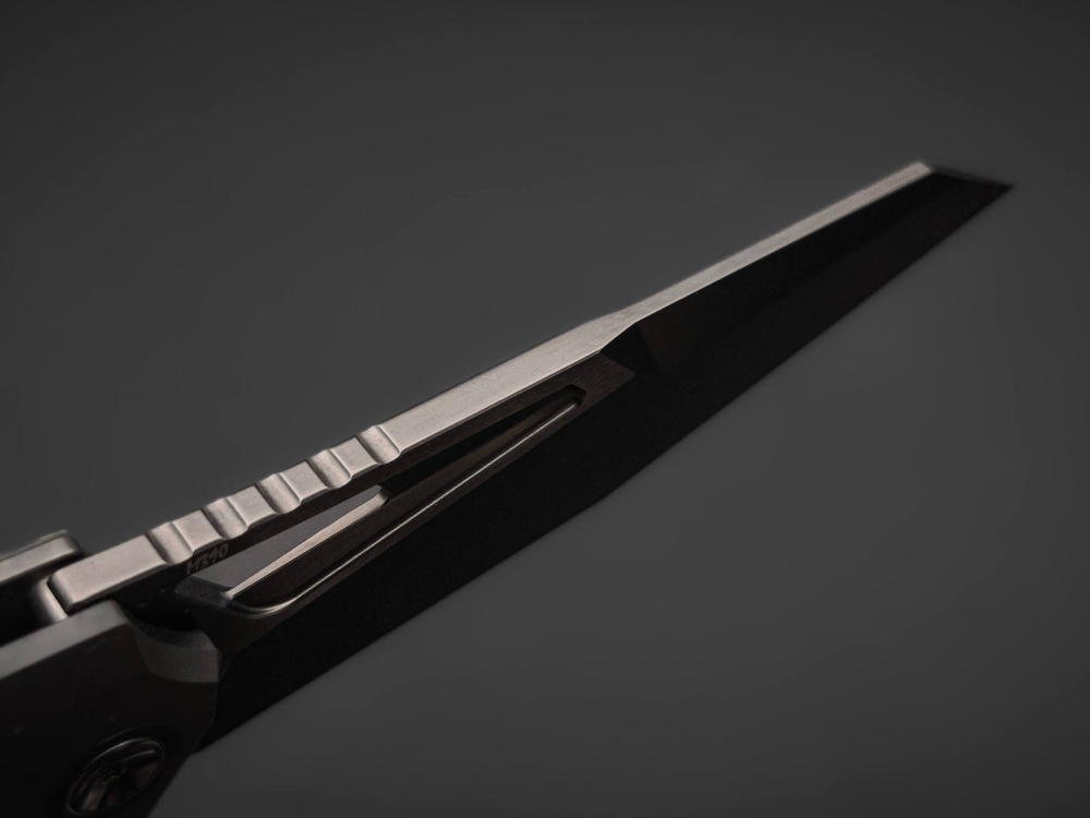 Складной нож Horridus 2 [M390 Carbon DLC]