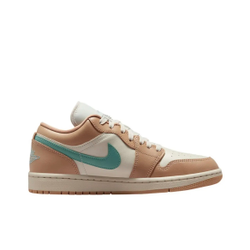 alt="Air Jordan 1 Low Light Orewood Brown Hemp Cannon DC0774-130 бежево-коричневые вид сбоку на белом фоне"