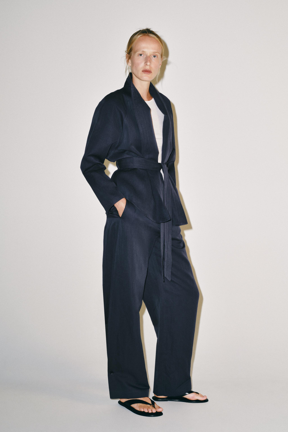 БРЮКИ BARREL ИЗ СМЕСОВОГО ЛЬНА — ZW COLLECTION — ZARA