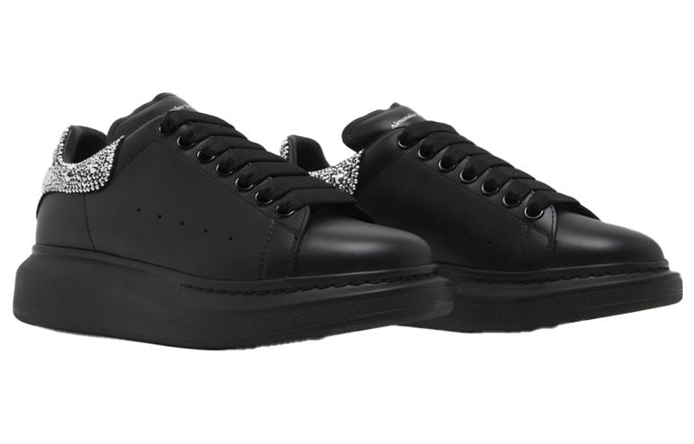 Alexander McQueen Oversized Sneaker Leather Low top Stylish Skateboarding Shoes Women"s Black
