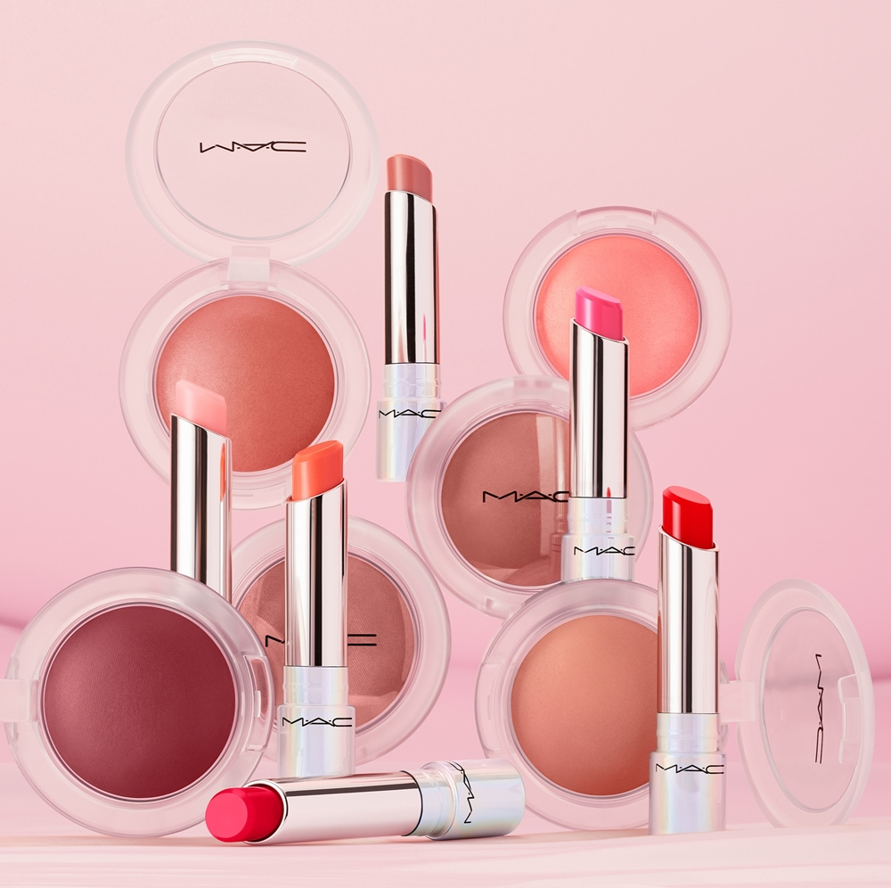 MAC Cosmetics Glow Play Blush - Розовый хайлатер для скул оттенок Big Diva Energy, 7 g
