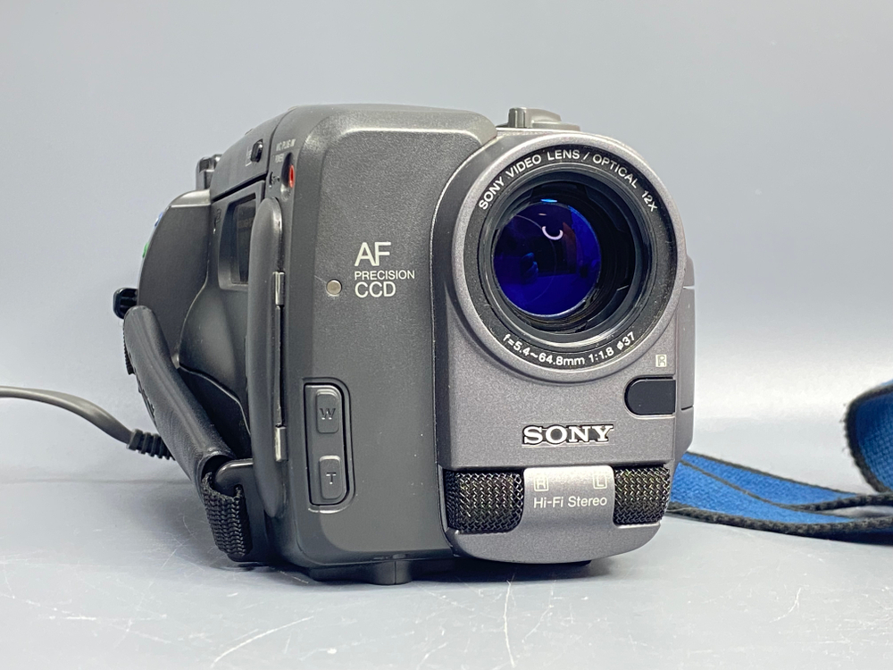 Sony CCD-TRV50E