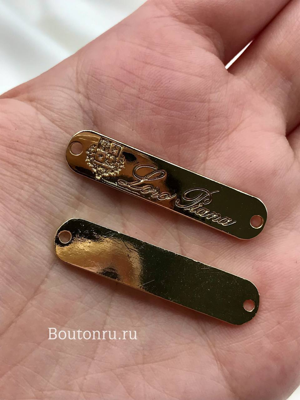 Логотип золотистый металлический ЛП.