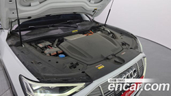 Audi e-tron 50 Quattro Sportback — 2021