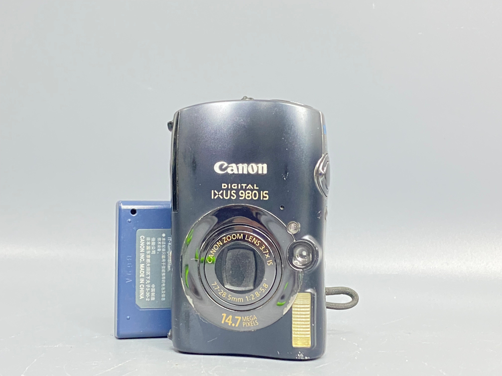 Canon Ixus 980 IS