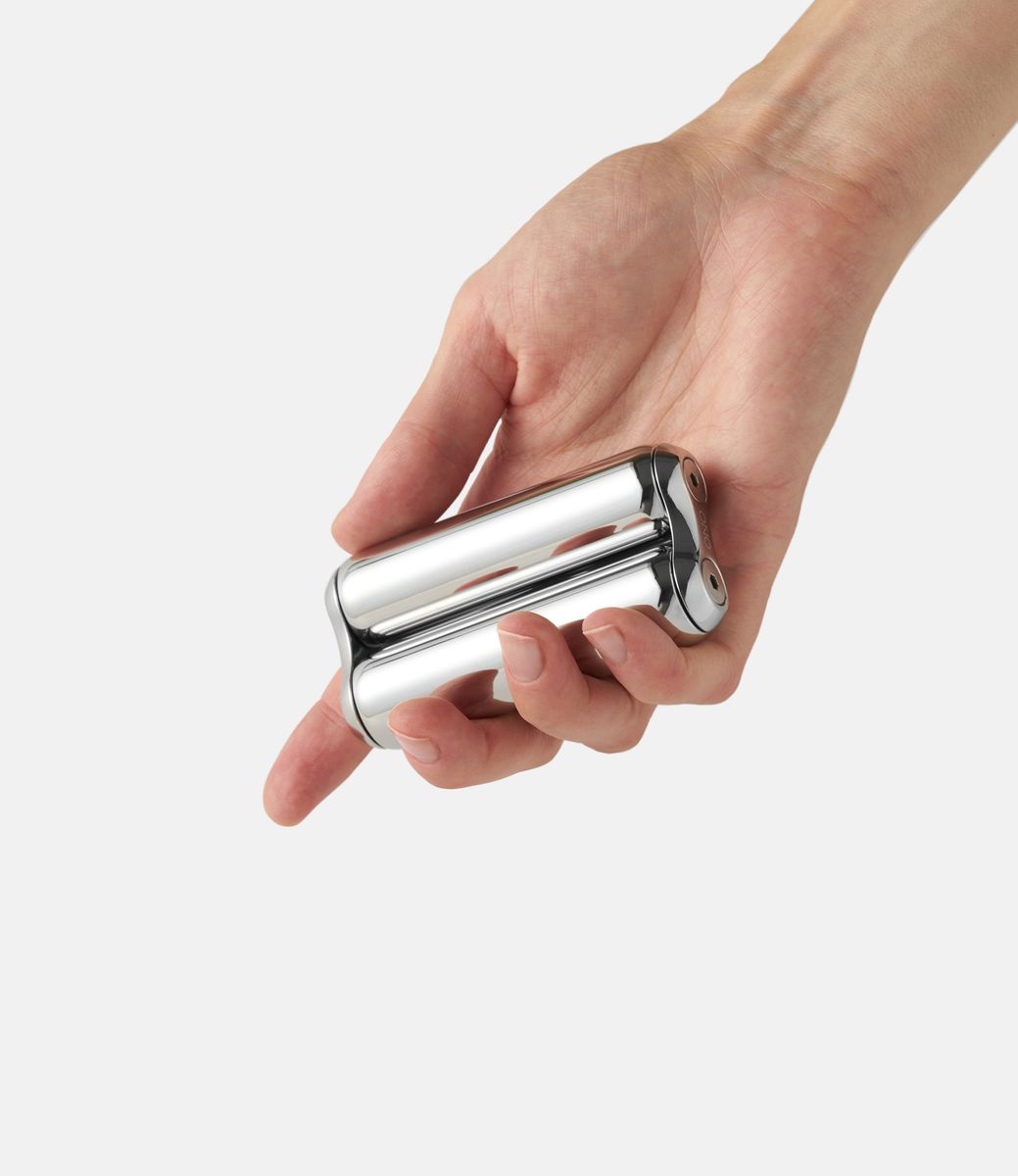 ONO Roller Steel — роликовый массажёр из стали