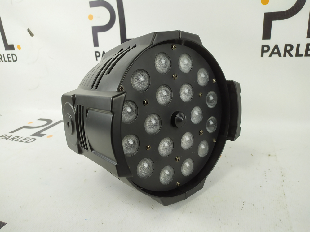 Светодиодный прожектор PL ZOOM 18x18W RGBWA+UV 6in1