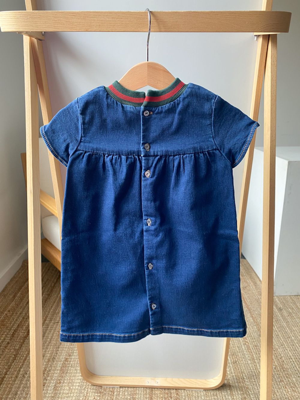 Джинсовое платье Gucci, 92