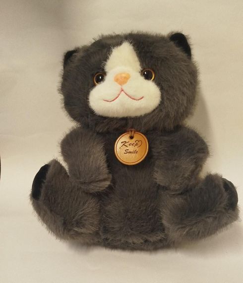 Yumşaq oyuncaq \ Мягкая игрушка \ Soft toys Pişik (boz, boyunbağılı)