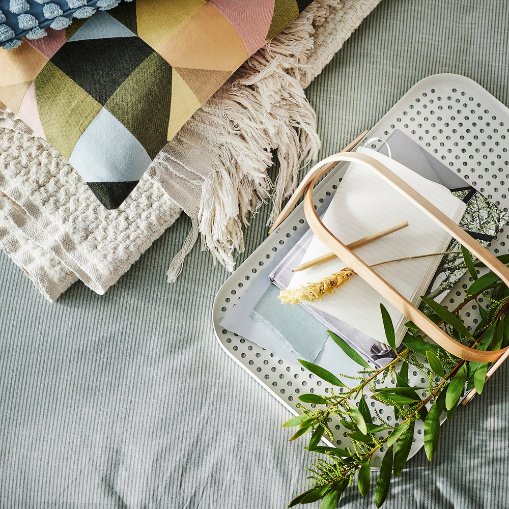 IKEA GRÖNFISK  (ИКЕА ГРЁНФИСК)  -  Поднос с ручкой - бамбук/белый 46x30 см