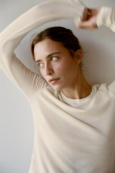ФУТБОЛКА ИЗ МОДАЛА И ШЕЛКА С ДЛИННЫМИ РУКАВАМИ — ZARA