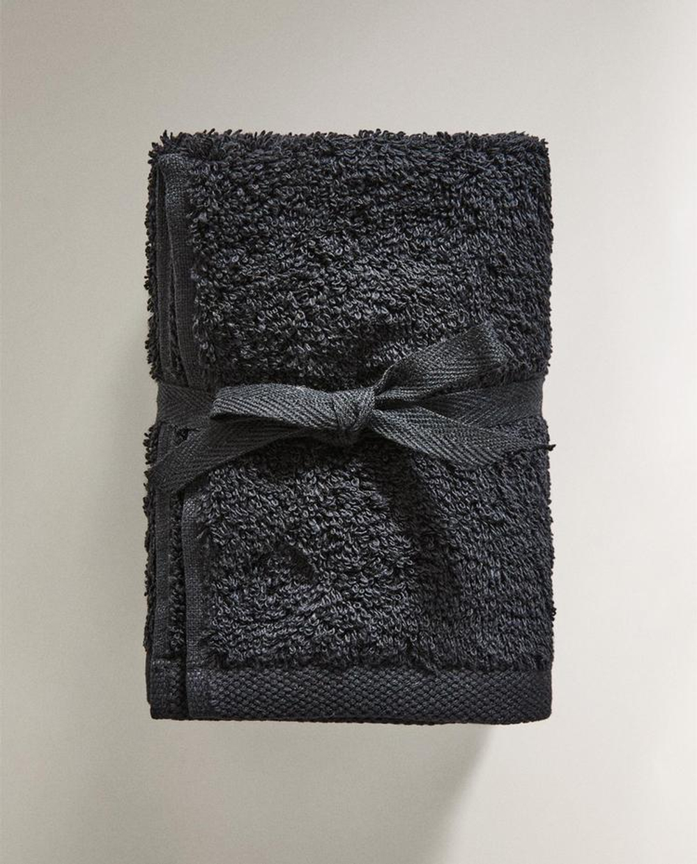 ZARA HOME ПОЛОТЕНЦЕ ИЗ ХЛОПКА ВЫСШЕГО КАЧЕСТВА (НАБОР ИЗ 3 ШТ), ЧЕРНЫЙ
