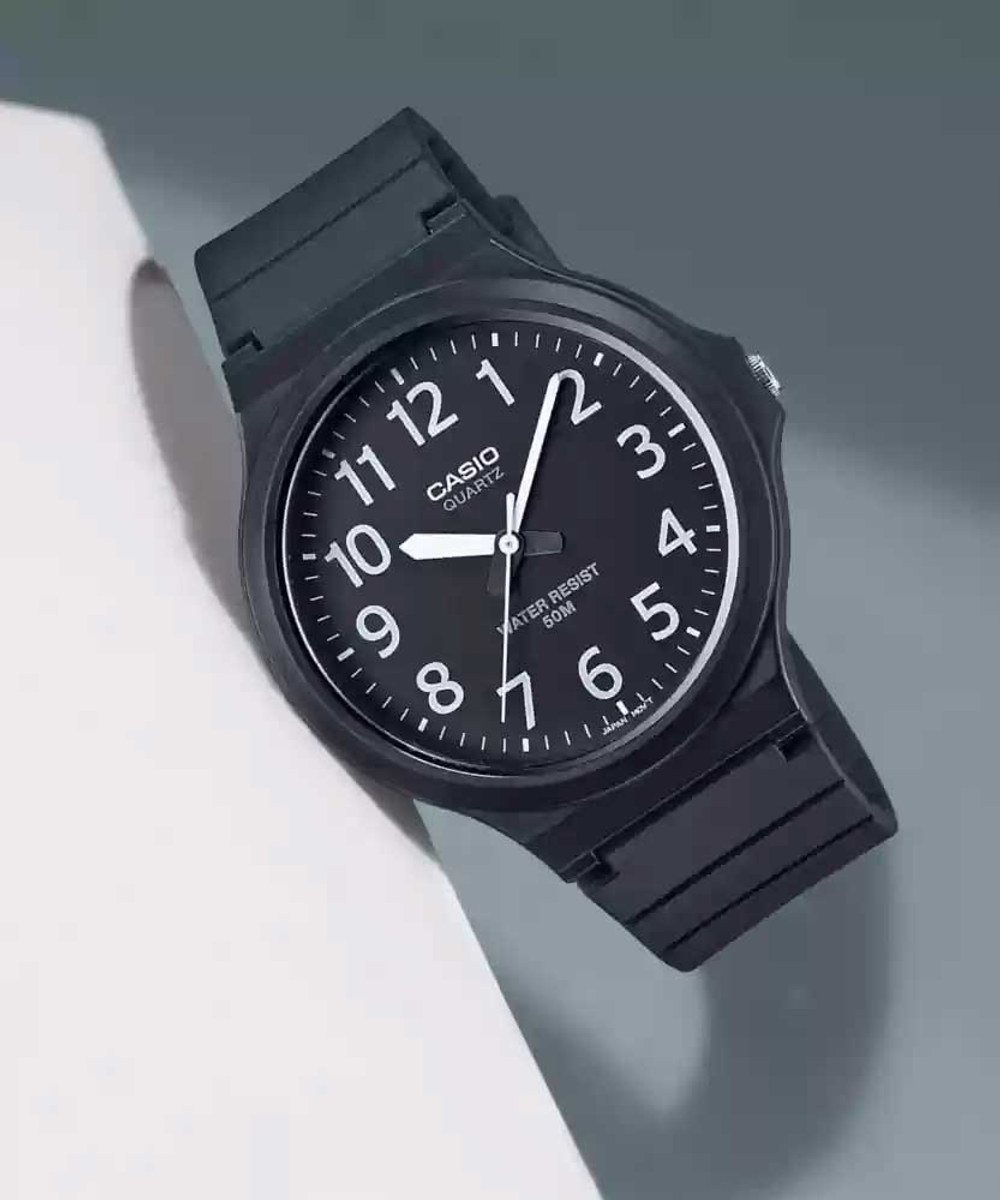 Часы Casio MW-240-1B