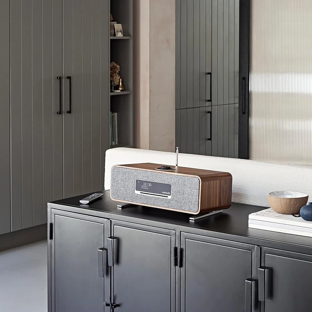 Ruark R3S Walnut — комбинированная стереосистема с CD, радио и стримингом