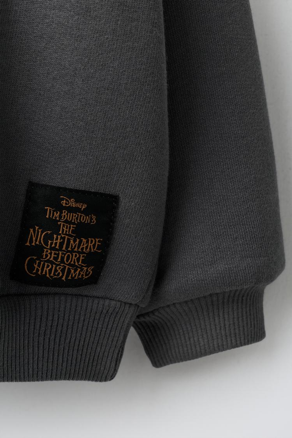ZARA ТОЛСТОВКА С ВЫШИВКОЙ THE NIGHTMARE BEFORE CHRISTMAS © DISNEY, ЧЕРНЫЙ