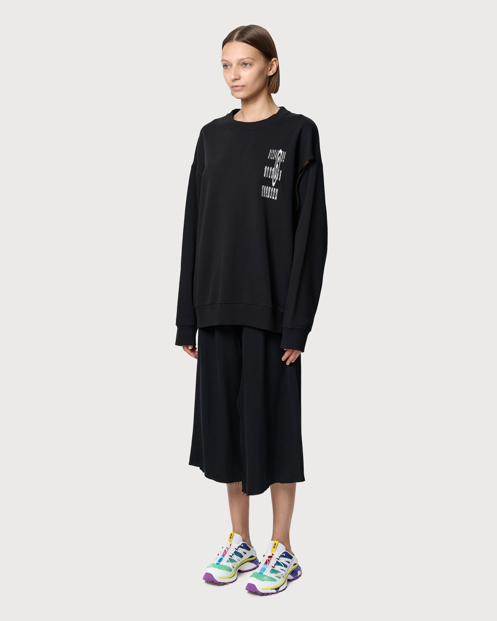 MM6 MAISON MARGIELA ШОРТЫ ЖЕНСКИЕ ЧЕРНЫЕ С РАЗРЕЗОМ
