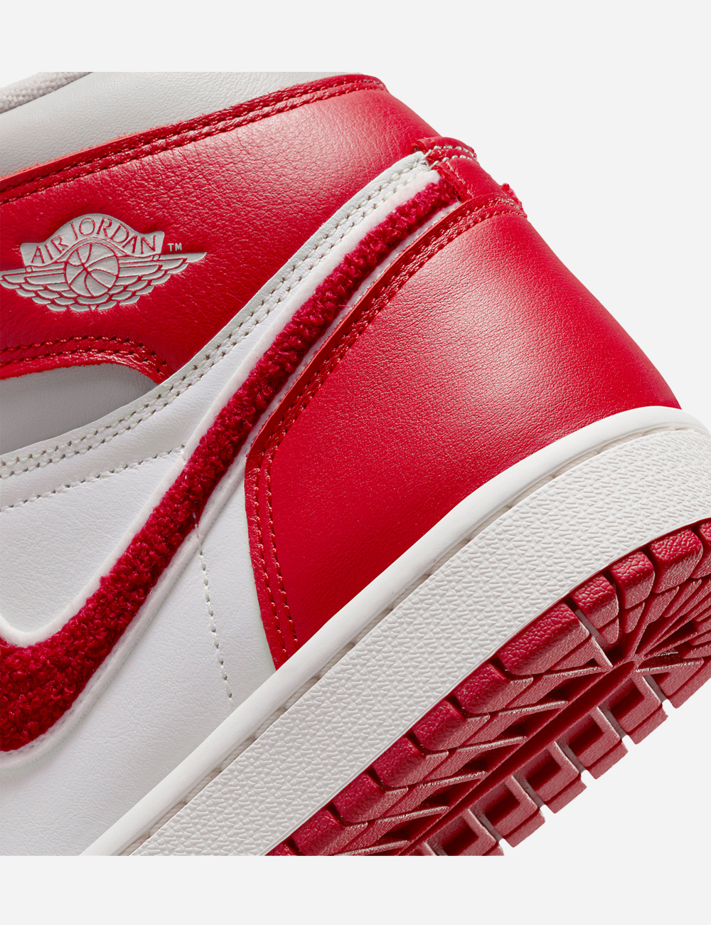 Air Jordan 1 High Varsity Red (DJ4891-061)