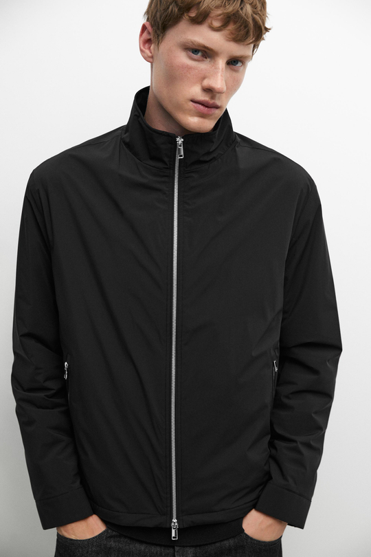 Massimo Dutti Техническая куртка с карманами, черный