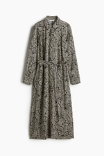 Платье-рубашка из вискозы с поясом — классический воротник - H&M