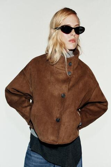 ZARA КОРОТКАЯ КУРТКА ИЗ ИСКУССТВЕННОЙ ЗАМШИ, КОРИЧНЕВЫЙ