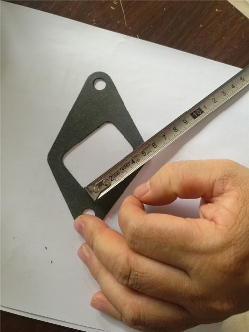 Прокладка впускного коллектора и ГБЦ TDQ 20 4L/Intake Manifold Gasket (item 38) QC490Q(DI)-03002
