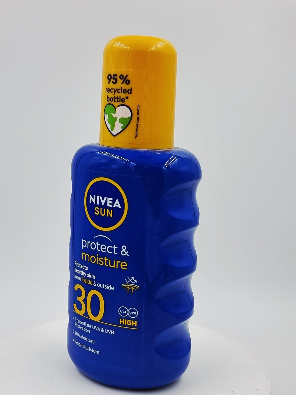 Солнцезащитный спрей NIVEA Sun Protect & Moisture SPF 30, 200 мл (Германия)