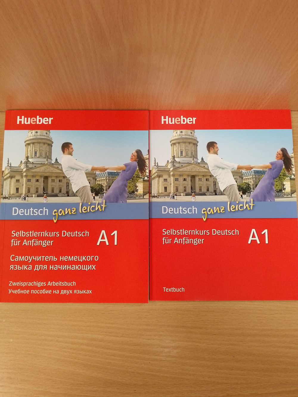 Deutsch ganz leicht A1: Selbstlernkurs Deutsch für Anfänger. Paket: Textbuch + Arbeitsbuch + MP3-Download / Самоучитель немецкого языка для начинающих