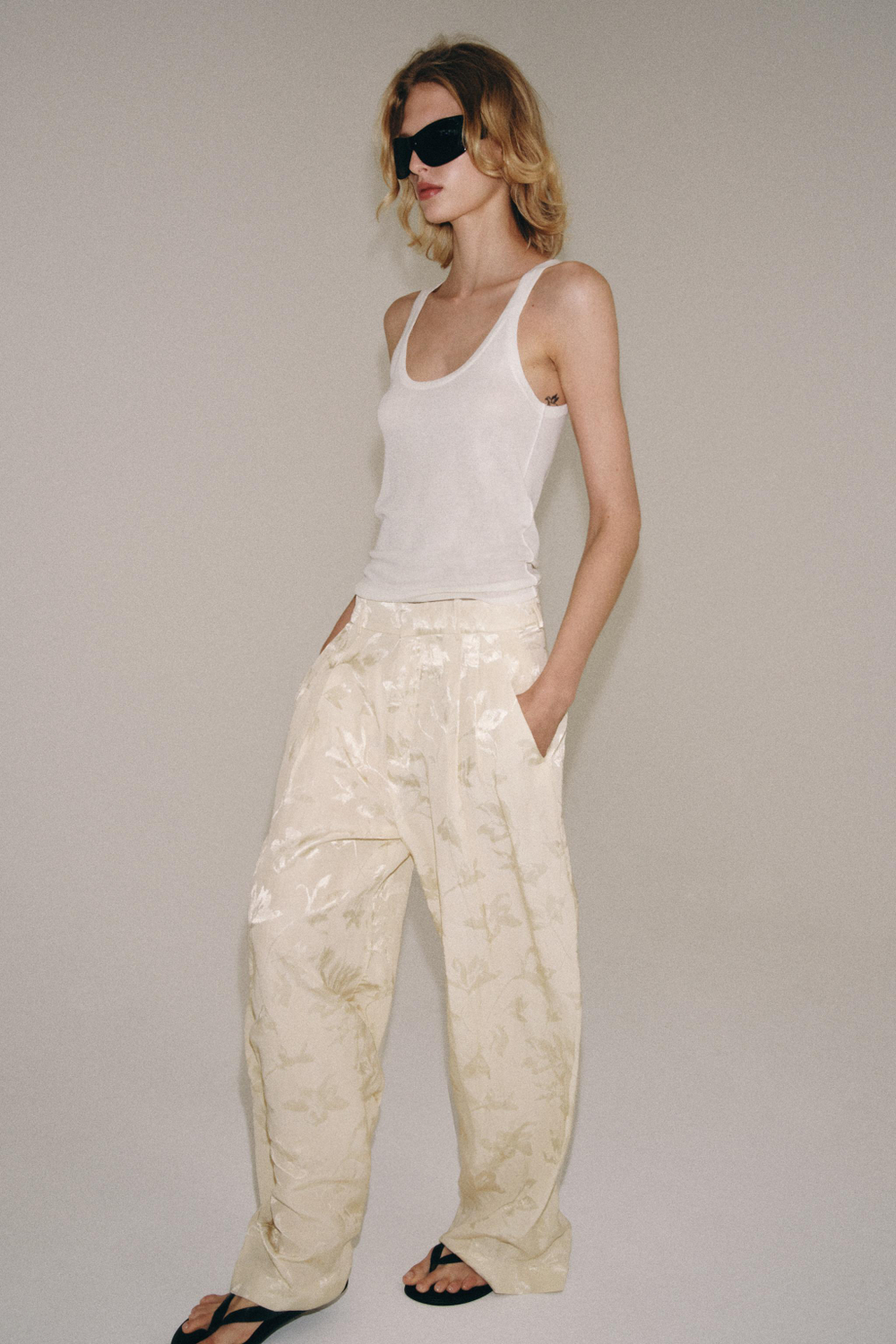 ЖАККАРДОВЫЕ БРЮКИ ИЗ СМЕСОВОГО ЛЬНА — ZW COLLECTION — ZARA