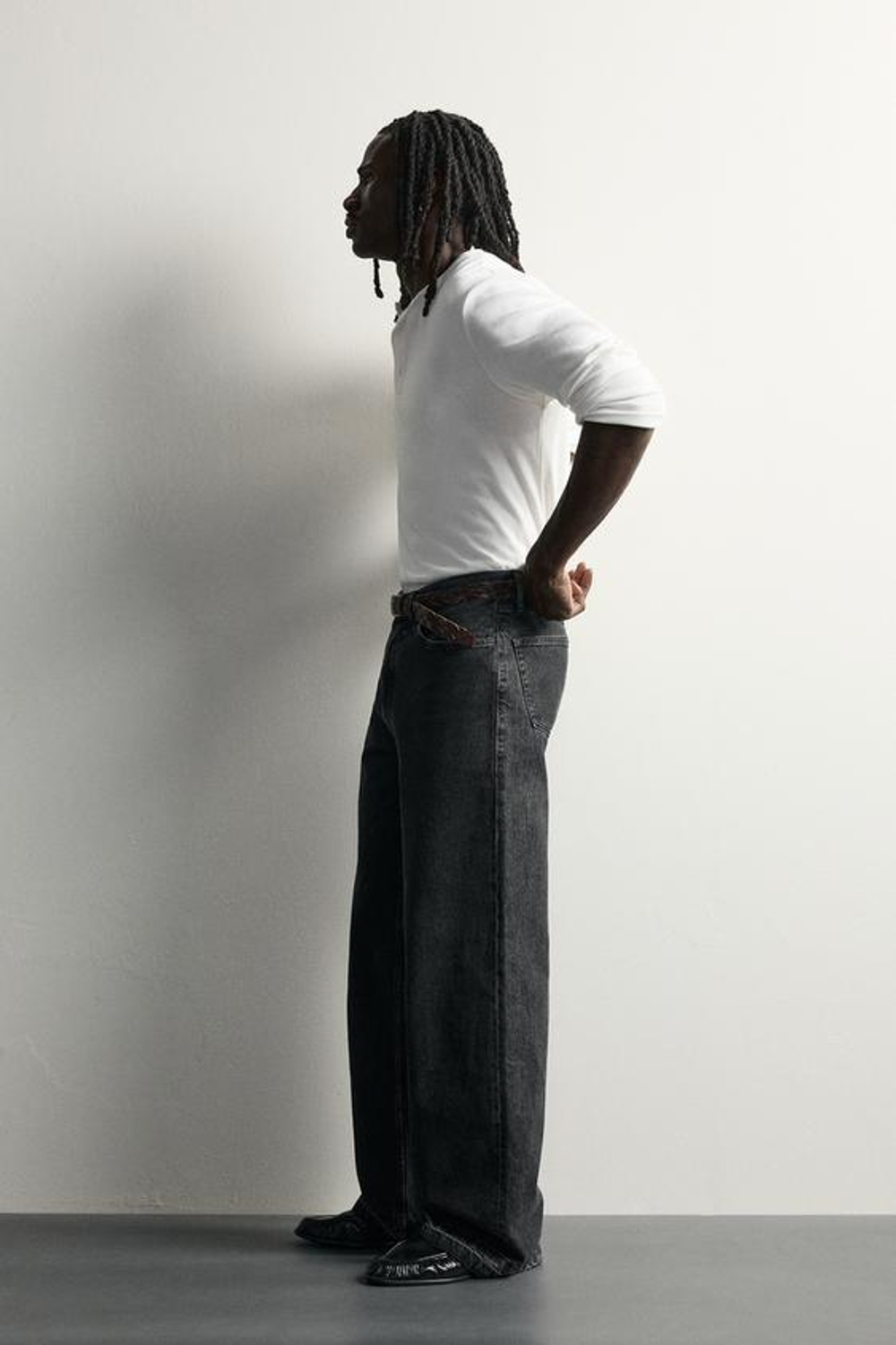 ZARA ДЖИНСЫ BAGGY FIT 2026 TANAKA NY TYO LTD.©, УГОЛЬНЫЙ