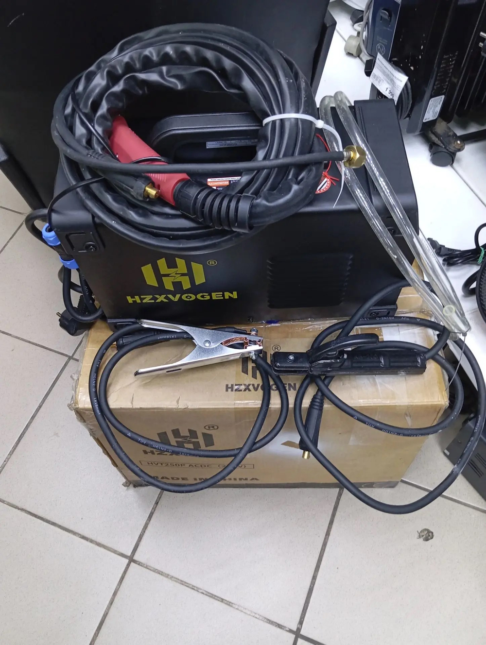 Сварочный аппарат Hzxvogen HVT250P ACDC (220V)